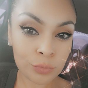 Meet your Posher, Alma